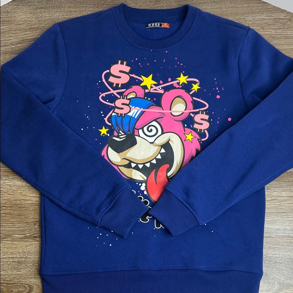 HUGe Fashion Exchange Graphic Sweatshirt – Size M – Blue Money Bear Crewneck